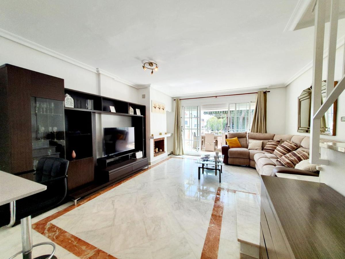 Appartement Lomas De Cabopino House *