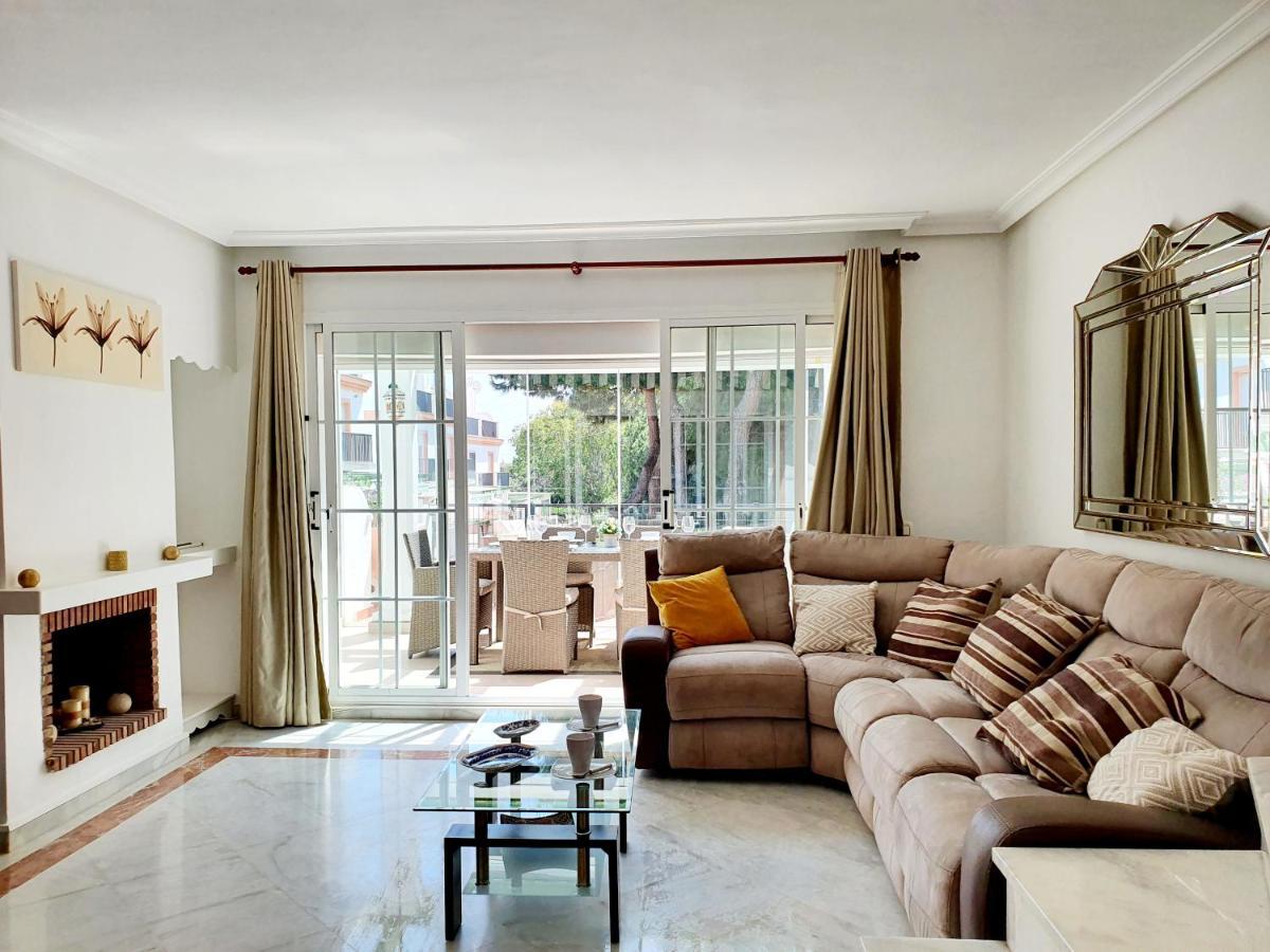 Appartement Lomas De Cabopino House