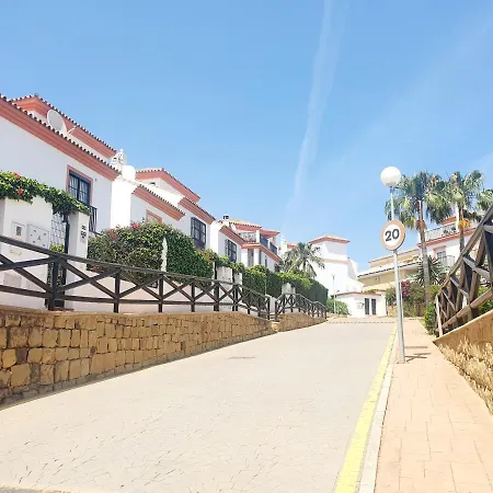 Lomas De Cabopino House Apartment Marbella Exterior photo